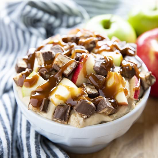 Snickers Caramel Apple Dip