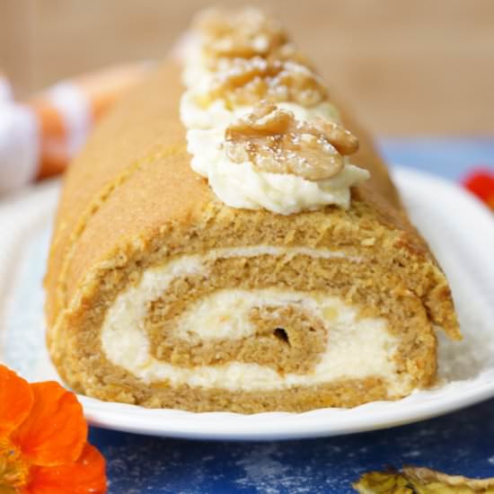 Pumpkin Roll with Apple Cream