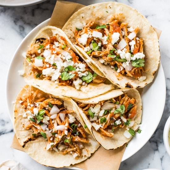 Easy Chicken Tinga Tacos