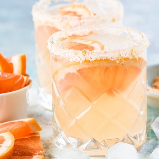 Delicious Grapefruit Margarita