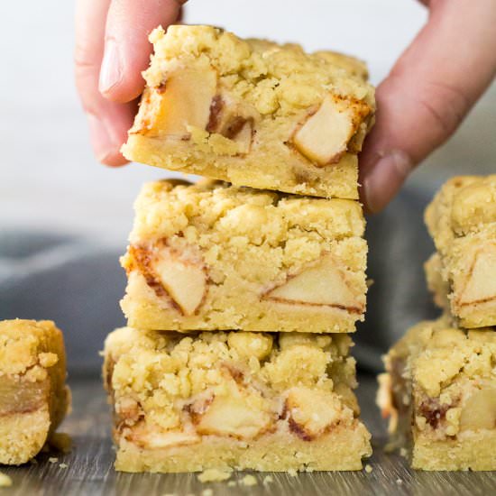 Apple Crumble Bars