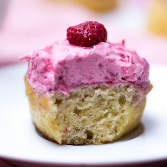 Keto Raspberry Vanilla Muffins