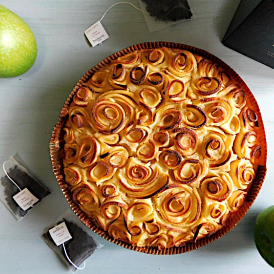 Apple, Tea & Honey Cake