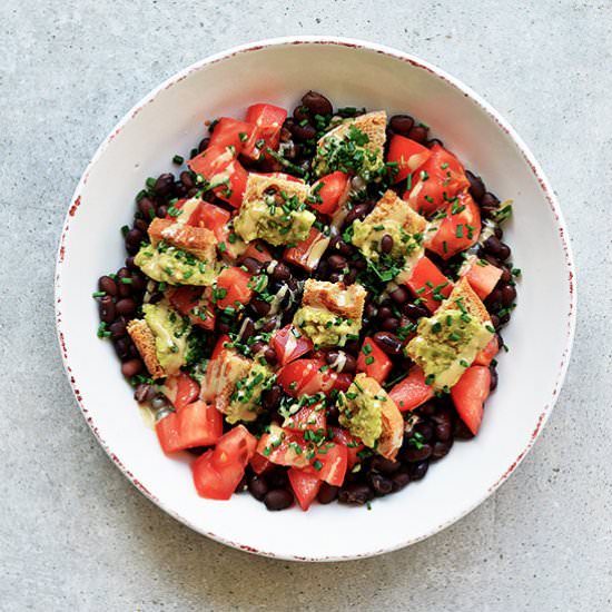SALAD WITH LEMON-TAHINI DRESSING