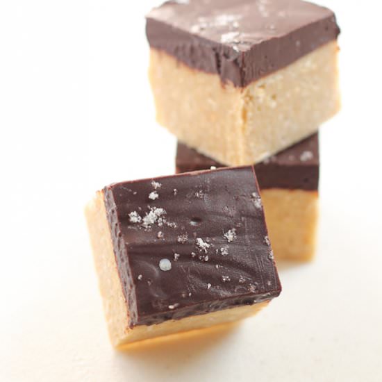 Maple Vanilla Cashew Bars