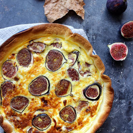 Fresh figs and goat cheese quiche