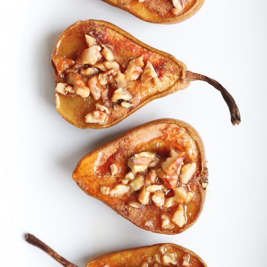 4-Ingredient Baked Pears