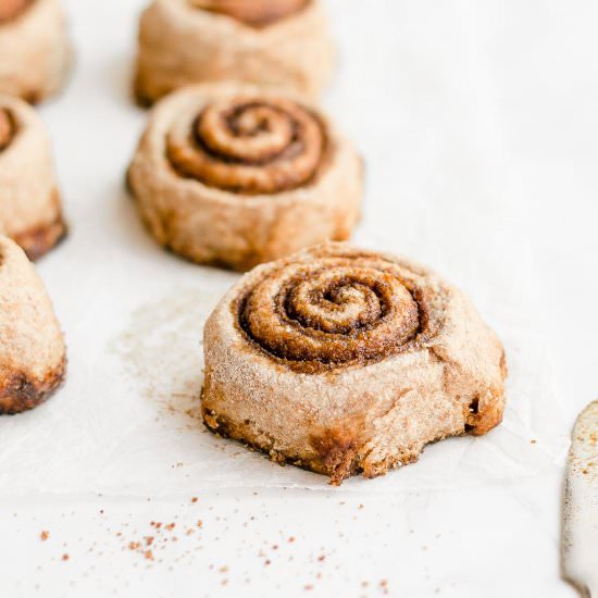 Healthy Chai Spice Cinnamon Rolls