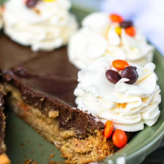 Peanut butter chocolate Reese’s Pie