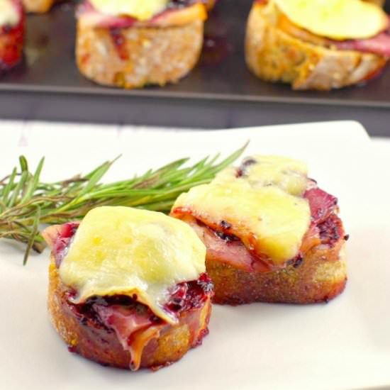 Turkey & Black Currant Brie Bites