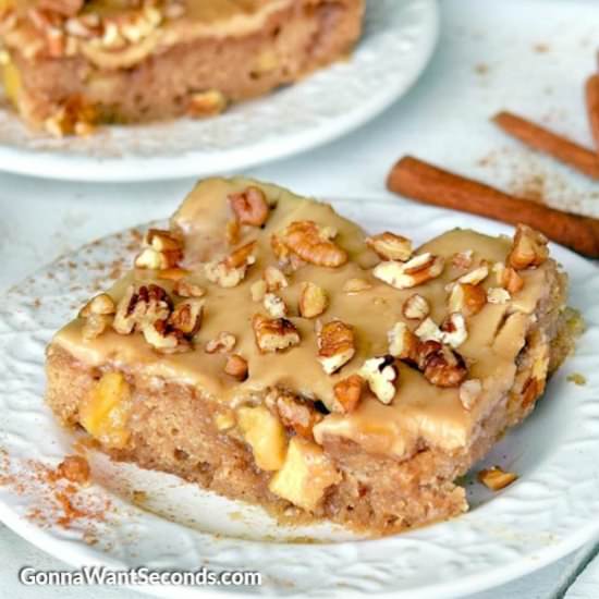 CARAMEL APPLE SHEET CAKE