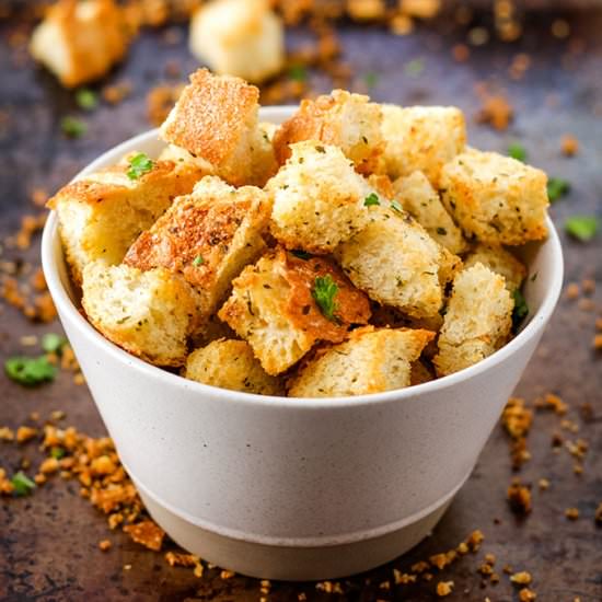 Garlic Croutons