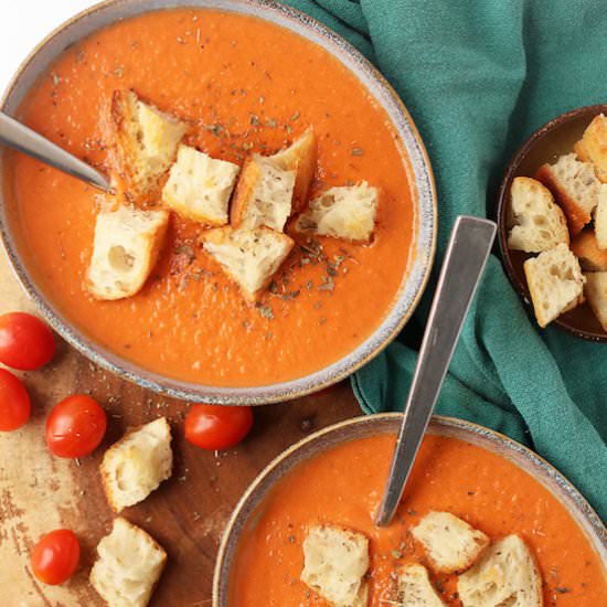 Creamy Vegan Tomato Soup