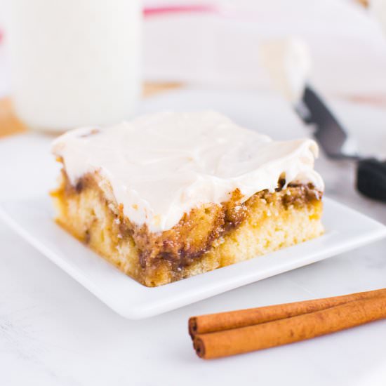 Cinnamon Roll Cake