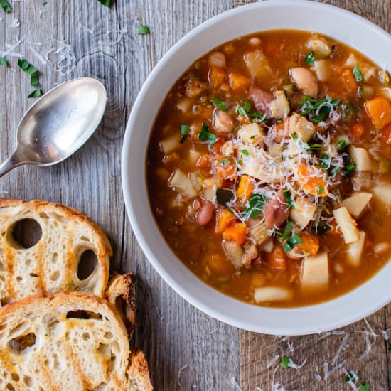Slow Cooker Minestrone Soup