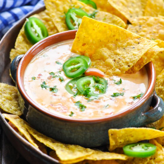 3-Ingredient Jalapeño Queso Dip