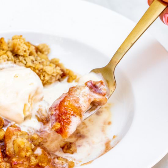 Peach Crumble