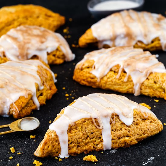 Eggless Pumpkin Chai Scones