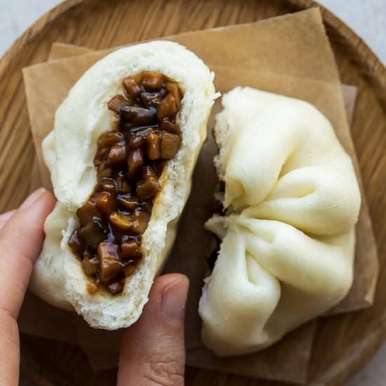Vegan char siu bao