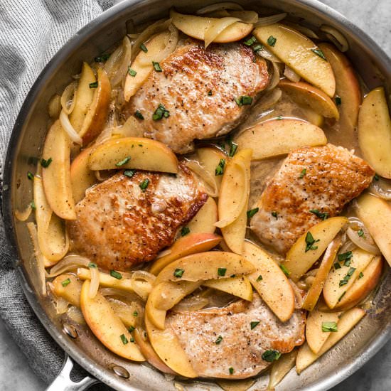 Apple Spice Pork Chops