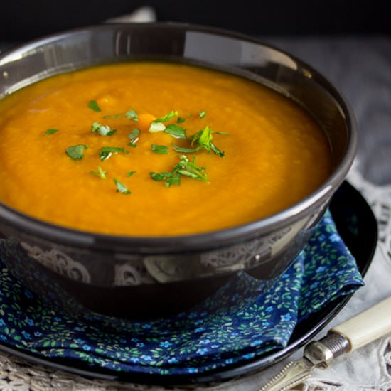Easy Slow Cooker Vegetable Soup