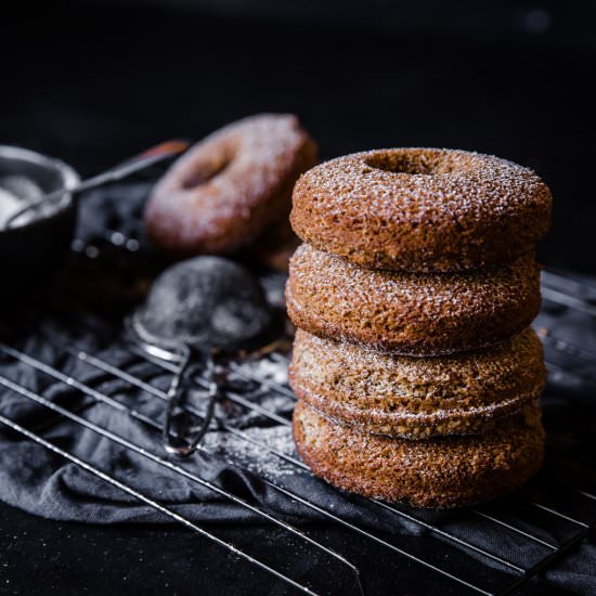 Low-Carb Cinnamon Donuts