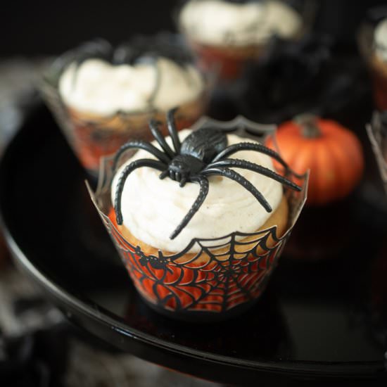 Halloween Pumpkin Spider Cupcakes
