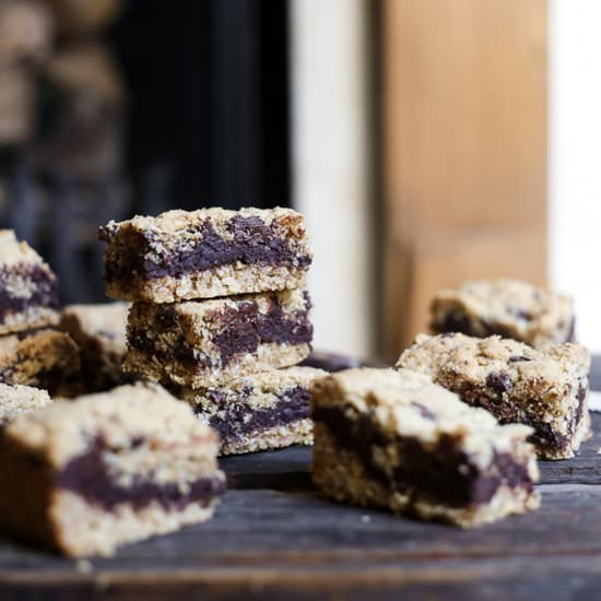 ‘Nutella’ Fudge Oat Bars