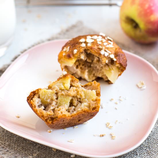 Apple and cinnamon breakfast muffin