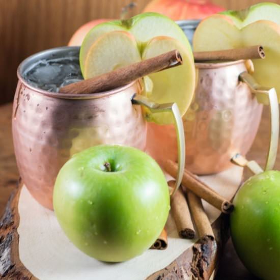 APPLE BOURBON MOSCOW MULE
