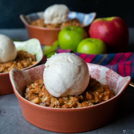 Cardamom Apple Crisp