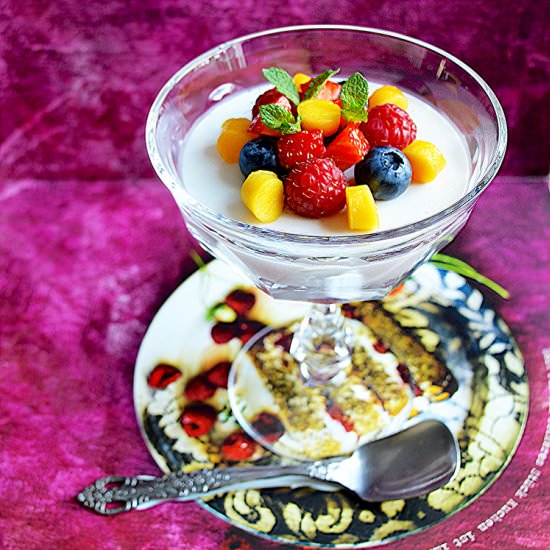 Vegan Coconut Panna Cotta