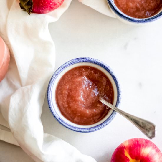 Amazing Homemade Applesauce