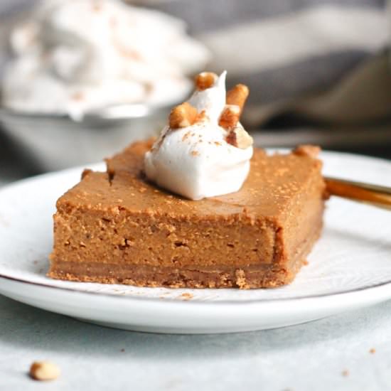 Healthy Pumpkin Pie Bars