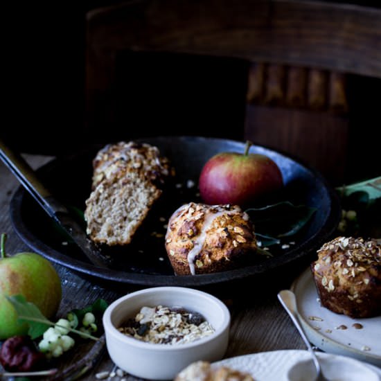 Vegan apple breakfast muffins