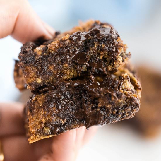 Almond Butter Oat Date CC Bars