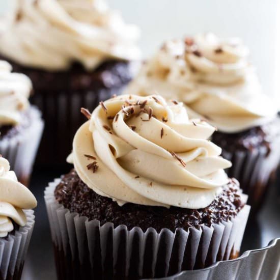 Whipped Cream Cheese Frosting