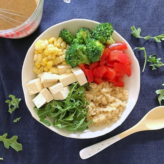 Quinoa Bowl with Almond Sauce