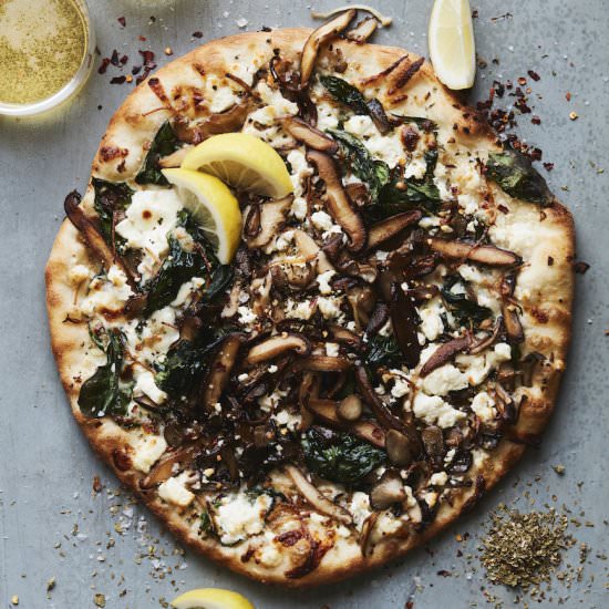 Garlic, Mushroom & Spinach Pizza