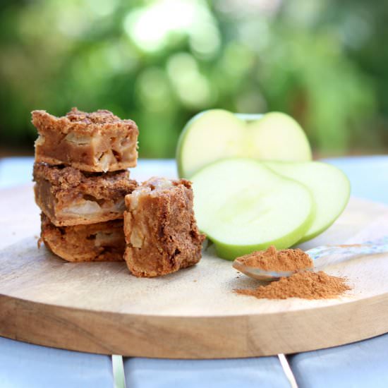 Gluten Free Apple Crumble Cake