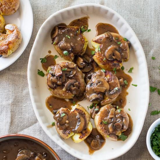 Potatoes with Mushroom Gravy