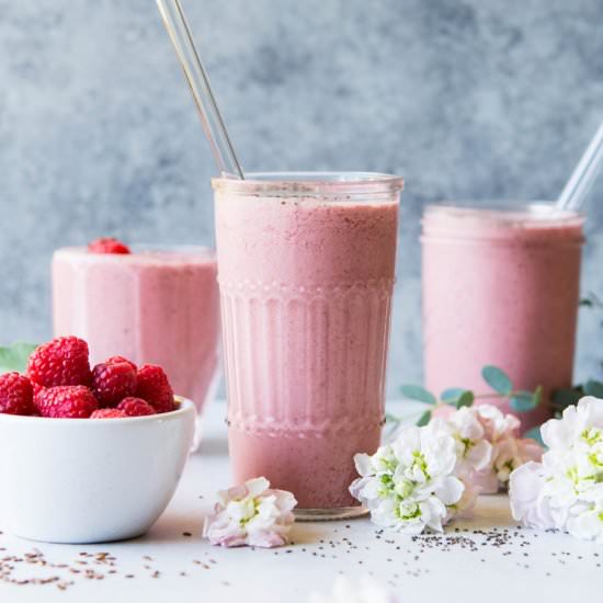 Raspberry Mango Gut Smoothie