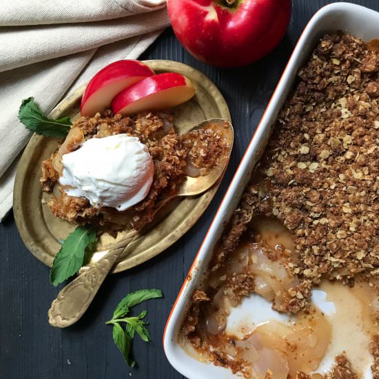 Easy Apple Crisp with Oats Recipe