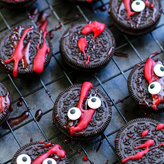 Spooky Halloween Oreos