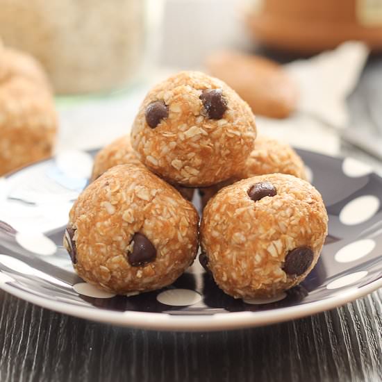 Maple Almond Snack Bites
