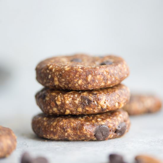 No-Bake Almond Chip Cookies