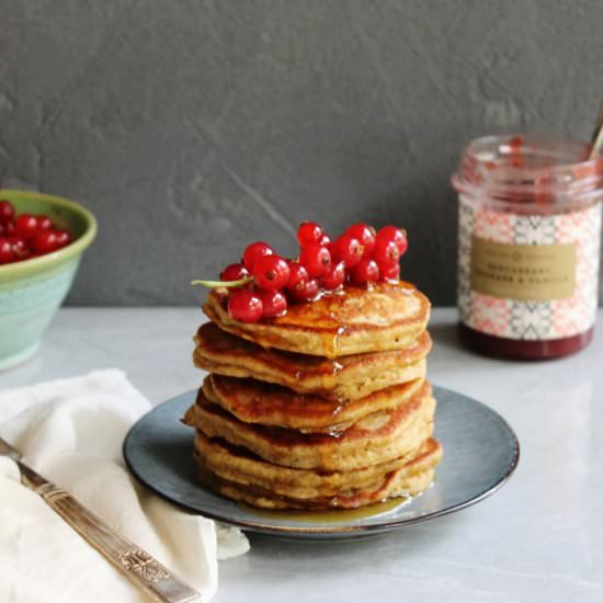 Gluten free banana oat pancakes