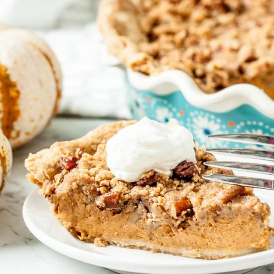 streusel pumpkin pie