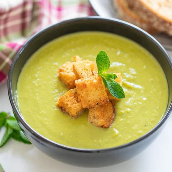 Vegan Minty Green Pea Soup