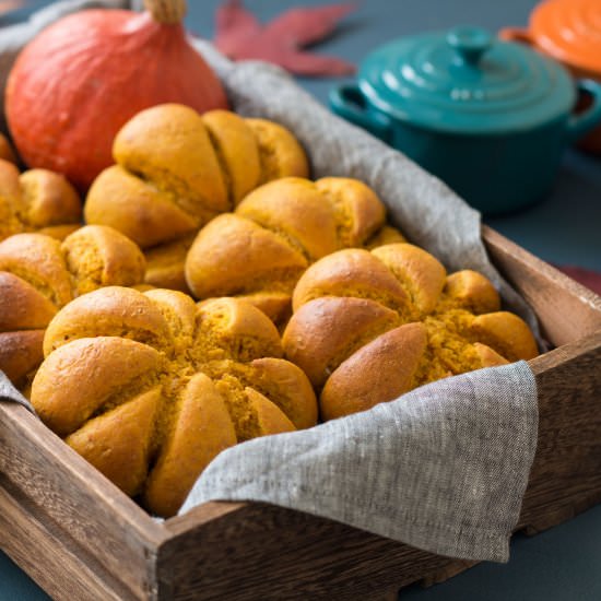 Healthy Pumpkin Bread Rolls